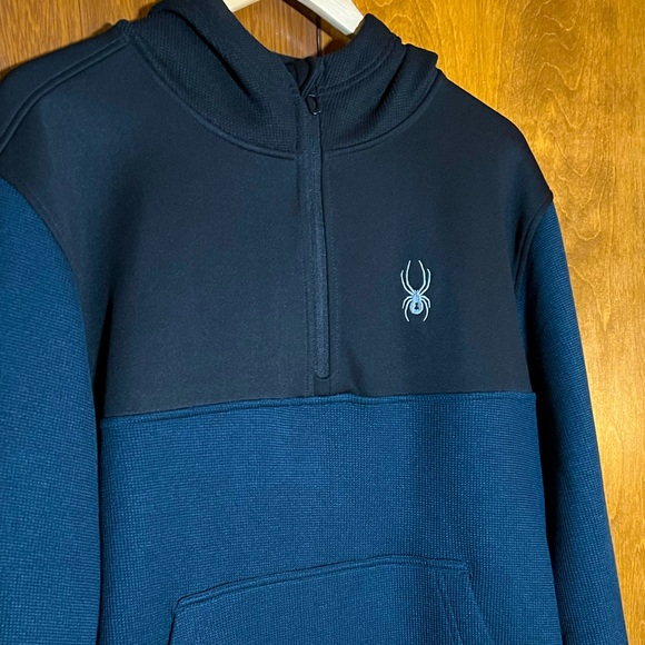 Men’s Size L Half Zipper Hooded Pullover Jacket by Spyder - Like New! - Picture 4 of 11